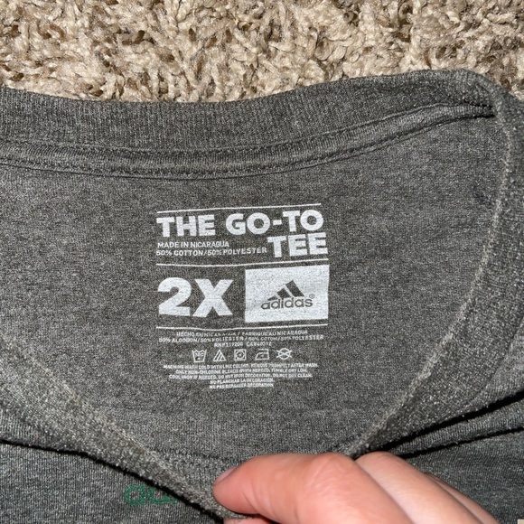 Milwaukee Bucks Tshirt - Picture 2 of 2